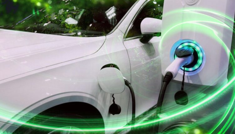 US electric vehicles will gain universal plug-and-charge access in 2025

