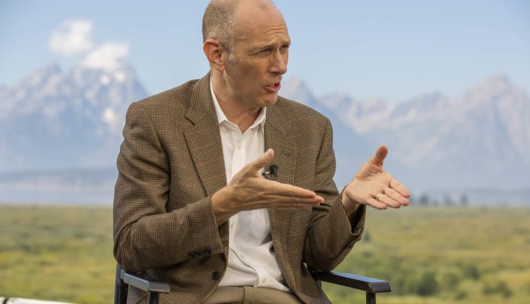 Fed civil servants are concerned about Trump's tariffs and inflation

