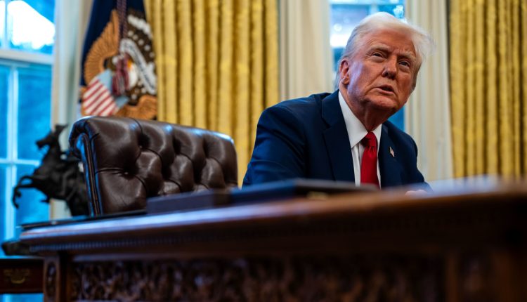 Trump, the enforcement of the law, to prohibit bribery from foreign civil servants

