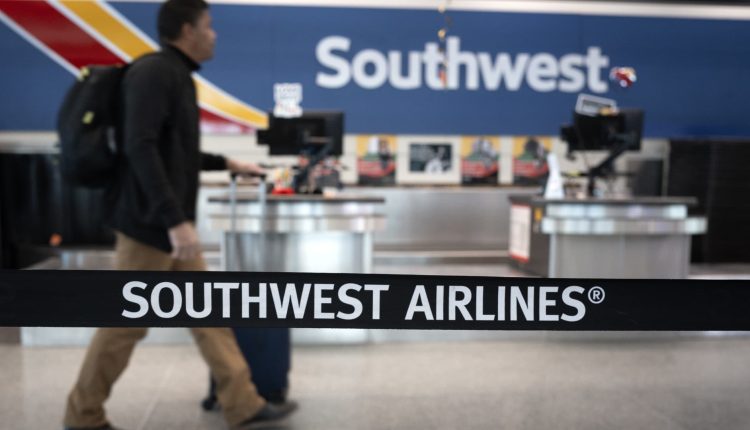 Southwest Airlines begins many flyers to check bags this week

