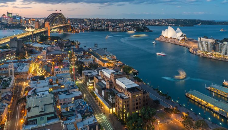 Live Asia markets: Australia's markets fall

