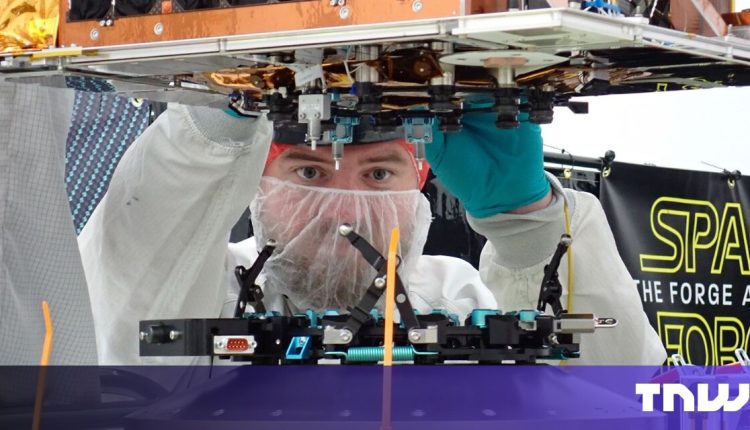 Great Britain's first "space factory" in the orbit at the test mission is blown up

