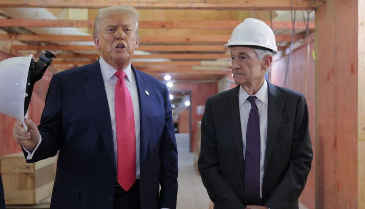 Trump says he believes Powell is ready to reduce interest rates

