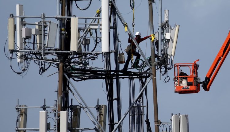 The Echostar share increases by 70% at 23 billion US dollar AT&T Wireless Spectrum Deal

