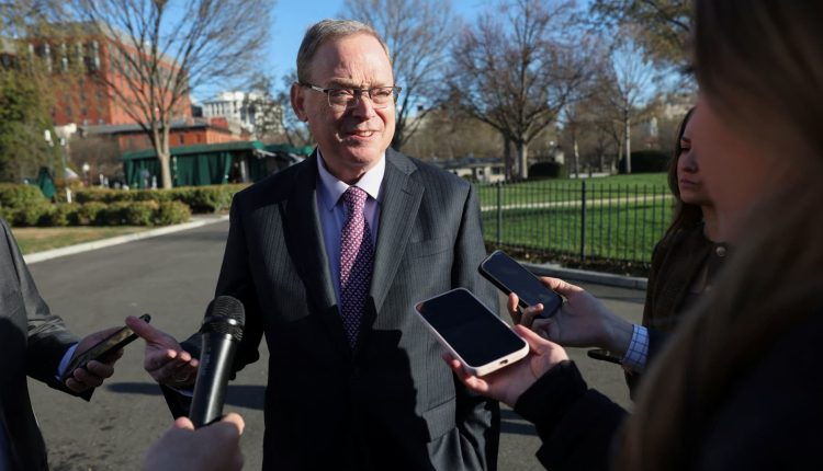 Trump White House is fighting to justify the firing from BLS boss

