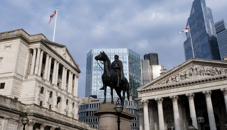 Bank of England reduces interest rates by a quarter point to 4%

