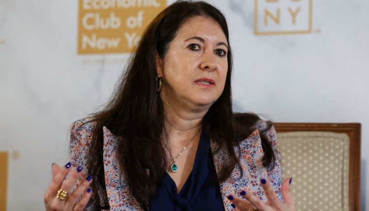 Fed Governor Kugler steps down and Trump gives a candidate in the committee who defines interest rates

