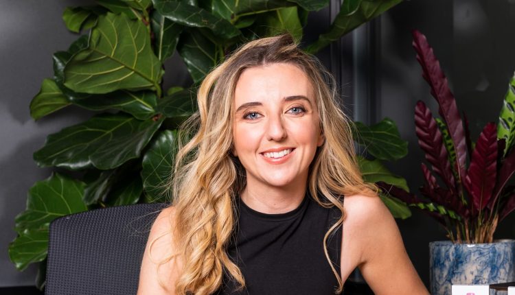 The founder tired by apps started with the hosting of IRL events

