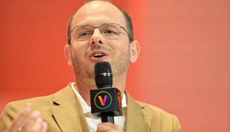 The Github leader from Microsoft leaves, the competition increases in the AI coding

