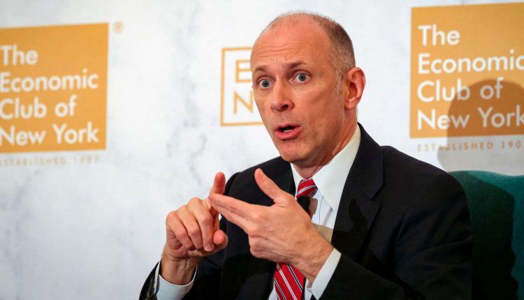 The Chicago Fed's Goolsbee says he is cautious about further rate cuts during the lockdown

