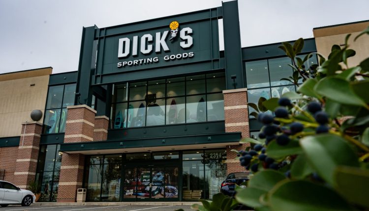 Dick's Sporting Goods (DKS) Q3 2025 Earnings

