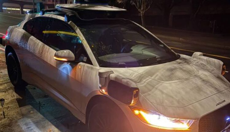 Waymo resumes robotaxi service in San Francisco after power outage chaos

